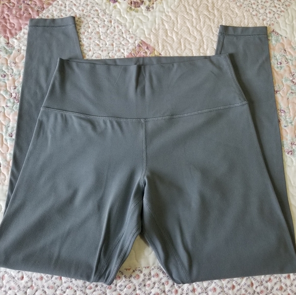 Lululemon Align Pant II 25 - Picture 2 of 6